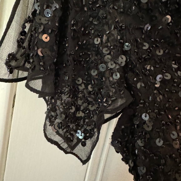 Adrianna Papell beautiful black, beaded and sequined top. - Picture 6 of 8
